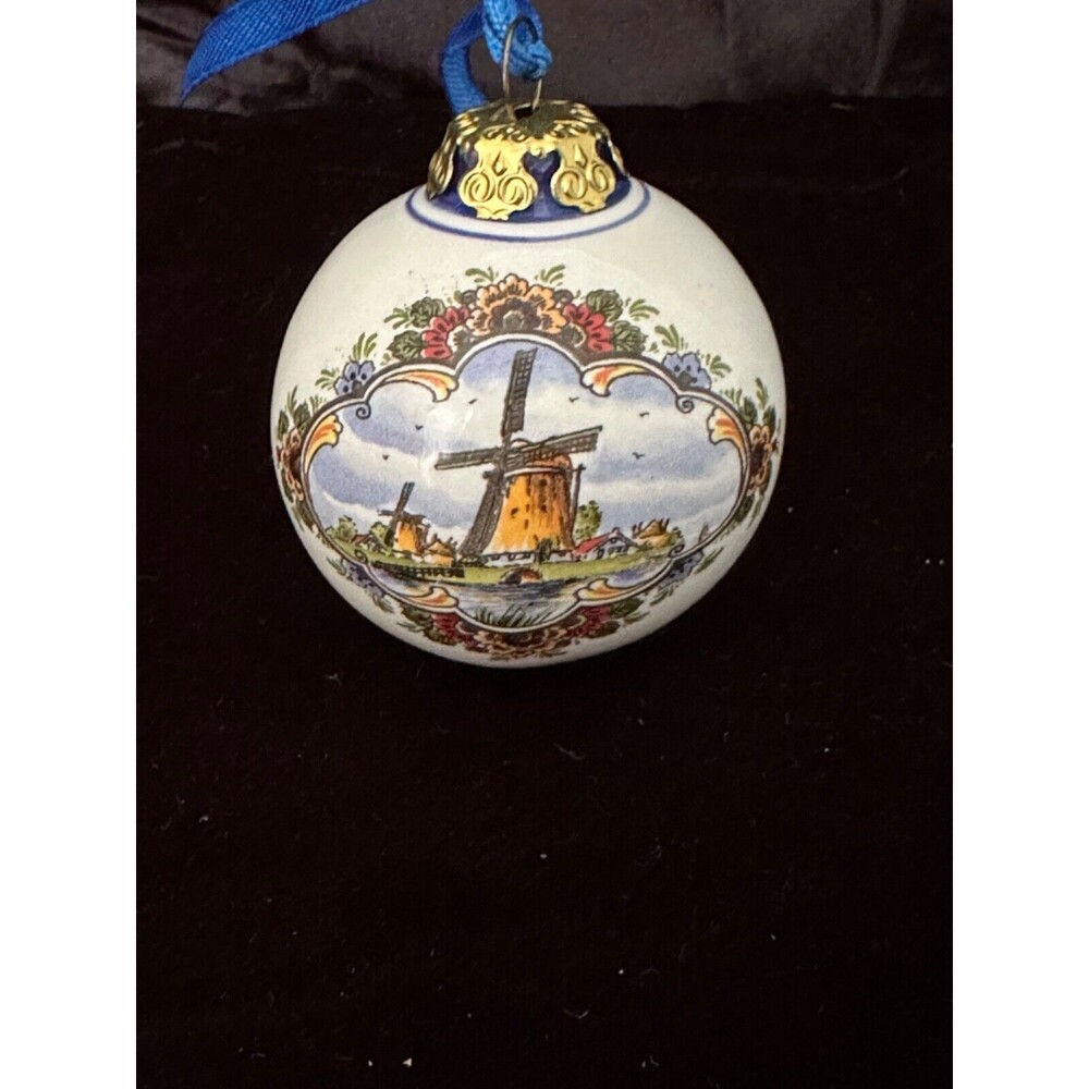 Delfts Blue, Delfino Holland, ceramic, floral, windmill, 3” Christmas ornament